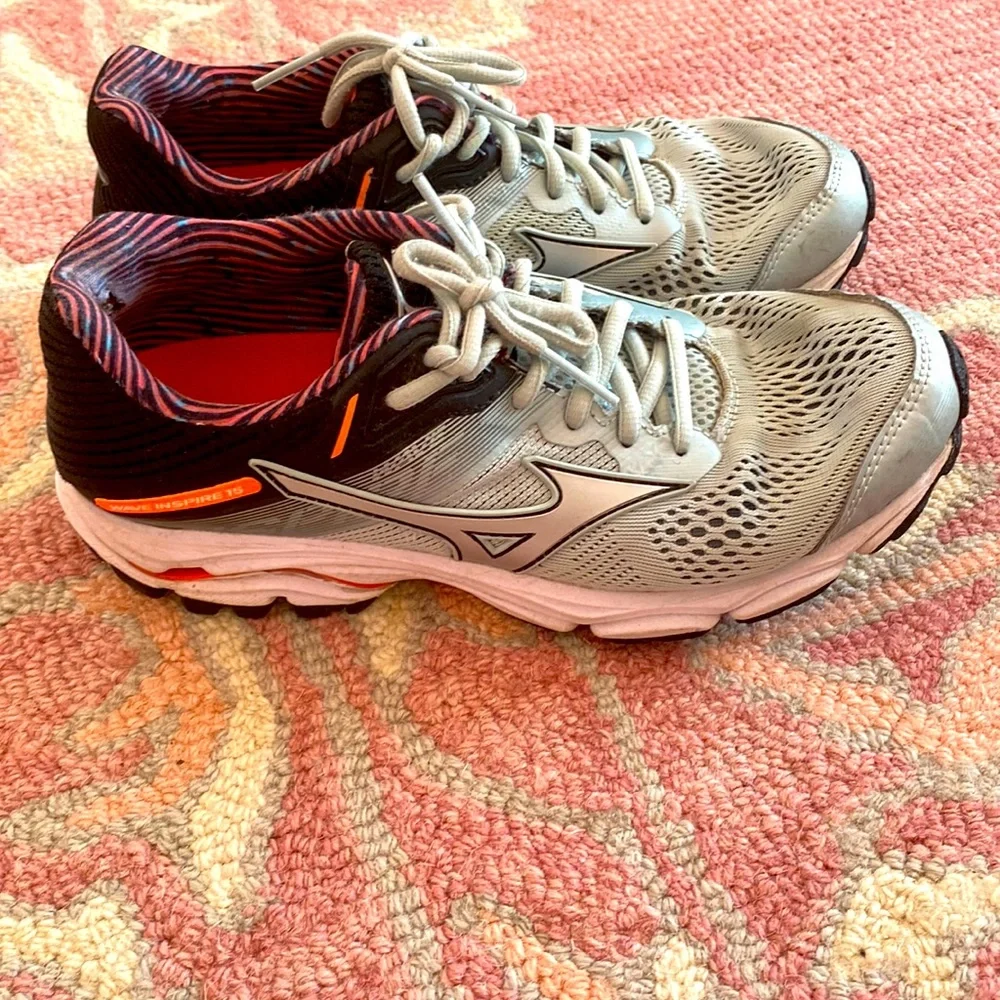 Women’s Mizuno Wave Inspire 15 Series. - Picture 1 of 5